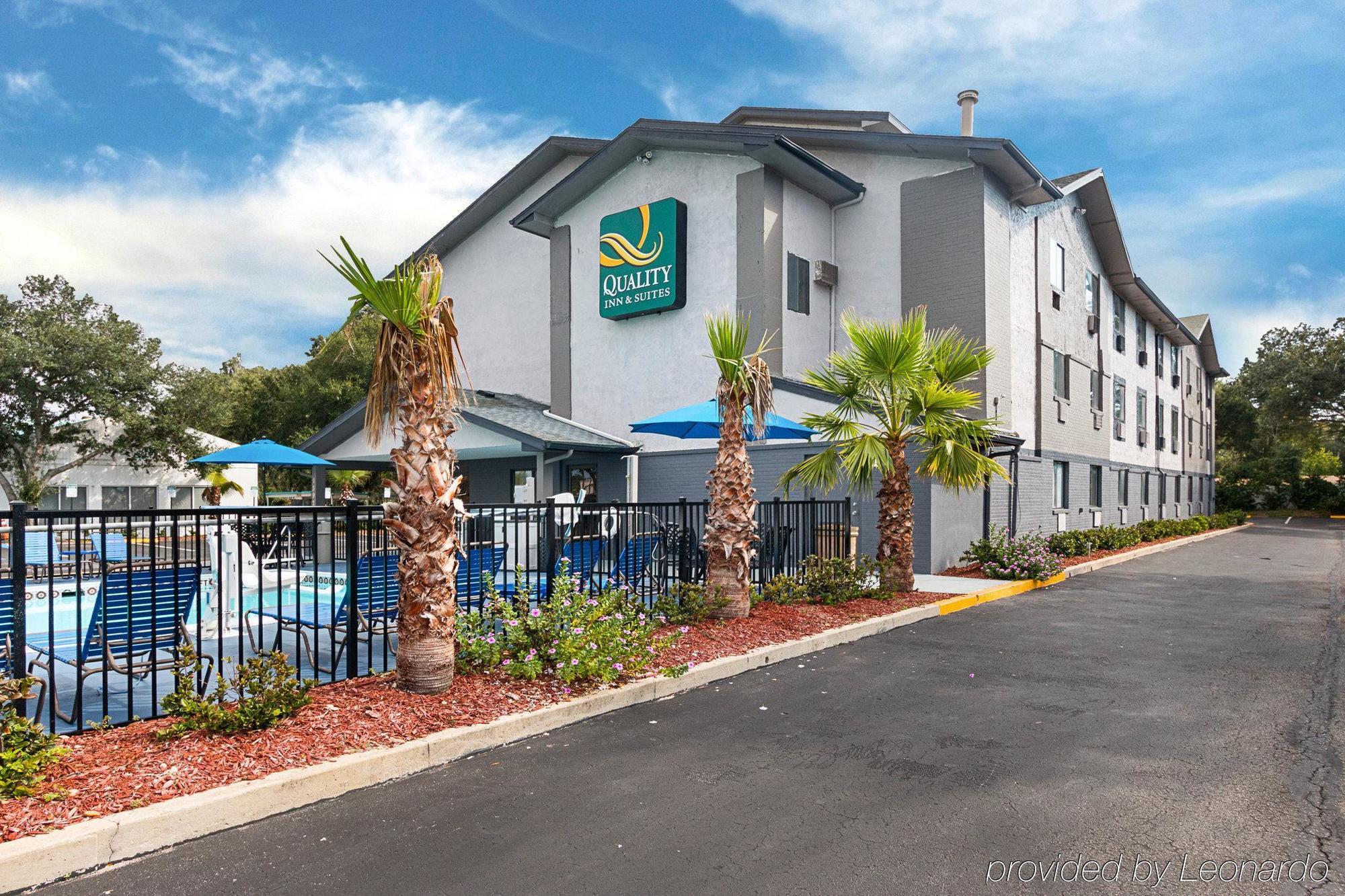 Quality Inn & Suites Leesburg Chain Of Lakes Exterior photo